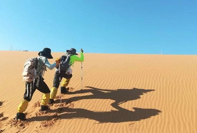 有一种徒步 叫一生必走的旅行 腾格里沙漠 免费使用登山杖鞋套（4日行程）