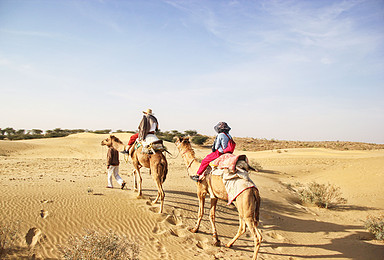 大漠行游 遇见腾格里 归山人户外体验式徒步沙漠之旅（4日行程）