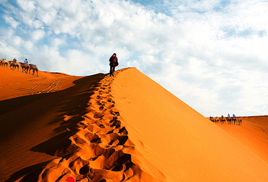 清明假期 轻装穿越库布齐沙漠 感受异域风情（4日行程）