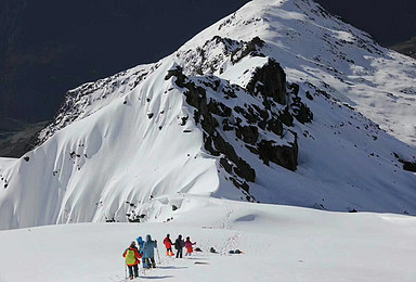 踏寻雪山梦全年计划四姑娘山二峰入门级雪山攀登（3日行程）