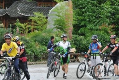 贵州5日环游中国最后的一个岜莎枪手部落网红景点梵净山徒步游(5日行程) 贵州5日环游中国最后的一个岜莎枪手部落网红景点梵净山徒步游(5日行程)
