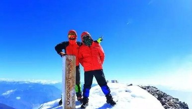 云南哈巴雪山5396米 1比1协作 技术型雪山攀登（3日行程）