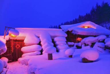 哈尔滨大雪谷穿越镜泊湖冬捕雪乡长白山雾凇岛户外纯玩(7日行程) 哈尔滨大雪谷穿越镜泊湖冬捕雪乡长白山雾凇岛户外纯玩(7日行程)