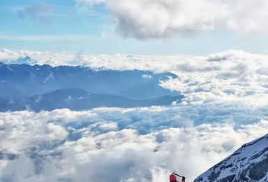 哈巴雪山攀登常规线 | 探秘雪线之上登顶彩云之巅(5日行程) 哈巴雪山攀登常规线 | 探秘雪线之上登顶彩云之巅(5日行程)