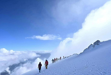 哈巴雪山5396米-1:1协作5天攀登体验活动(5日行程) 哈巴雪山5396米-1:1协作5天攀登体验活动(5日行程)