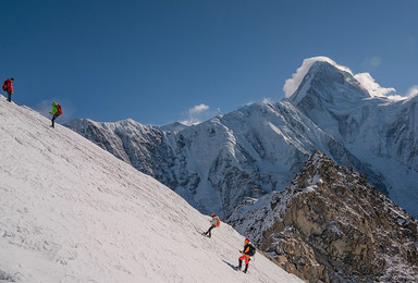 雪山之巅 贡嘎山那玛峰技术攀登 5588米 1比2协作（7日行程）