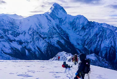 2023年那玛峰攀登，观赏最美的贡嘎雪山（5日行程）