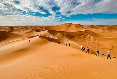 腾格里沙漠五湖徒步 感受一沙一世界的圣地 出行礼包（4日行程）