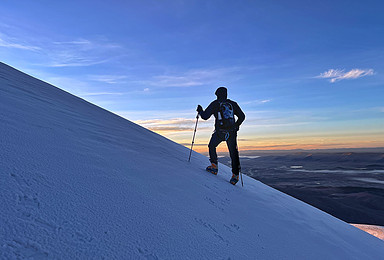 人生第一座6KM雪山 问顶玉珠峰南坡 提供全套技术攀登装备（7日行程）