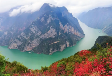 三峡徒步 | 彩秋赏三峡层峦叠嶂盛开的红叶（5日行程）