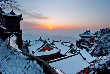 雪韵神武襄 邂逅冰雪奇景 神农架 武当山 襄阳 古隆中（6日行程）