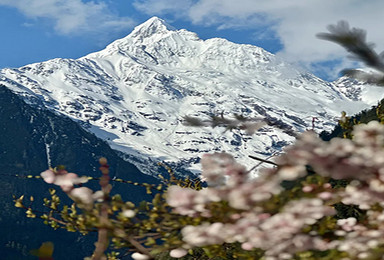 梅里雪山-雨崩徒步 飞来寺日照金山+雨崩+神瀑+冰湖（5日行程）